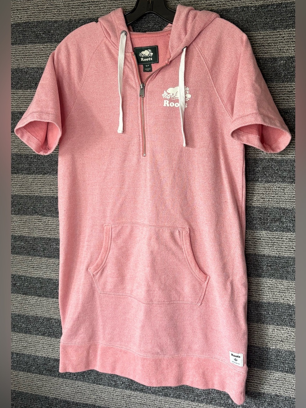 Roots Pink Short Sleeve Hoodie Dress Womenโs Small EUC